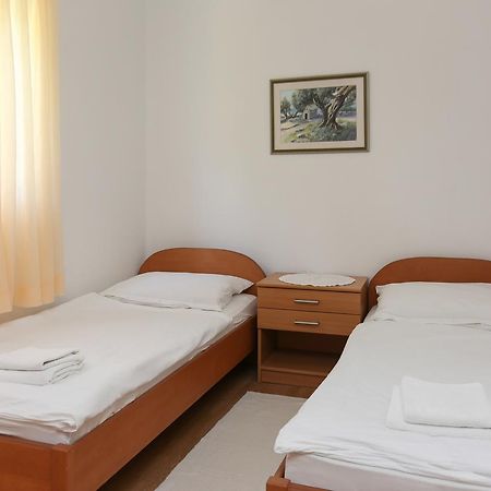 Apartments Laguna 2 Bol Bagian luar foto