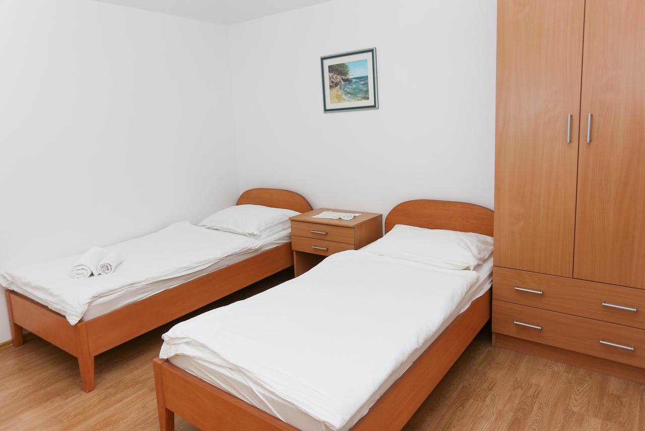 Apartments Laguna 2 Bol Bagian luar foto